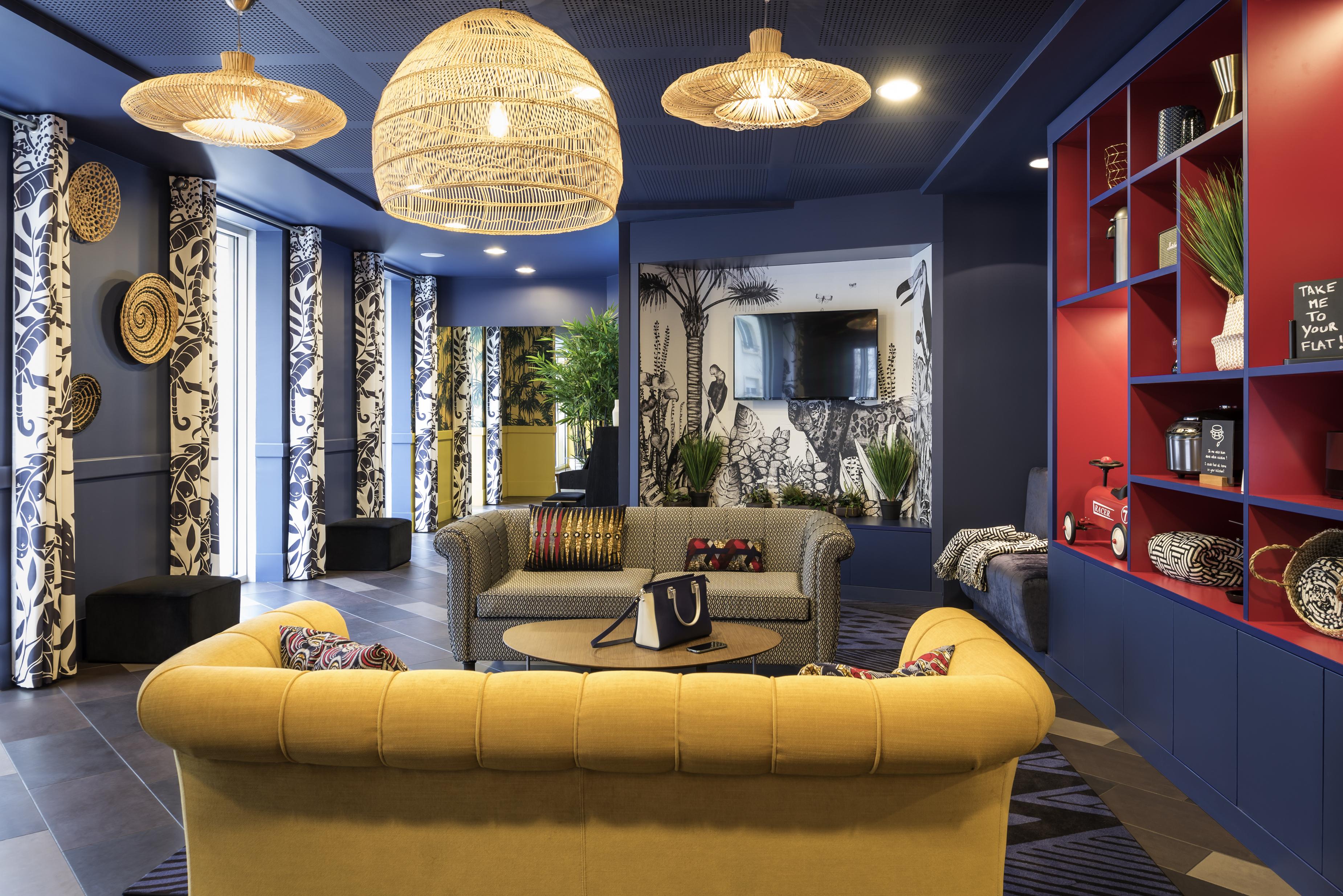 อดาจิโอ ลา ดีเฟนซ์ คัวร์บีโว Aparthotel กูร์เบอวัวร์ ภายนอก รูปภาพ