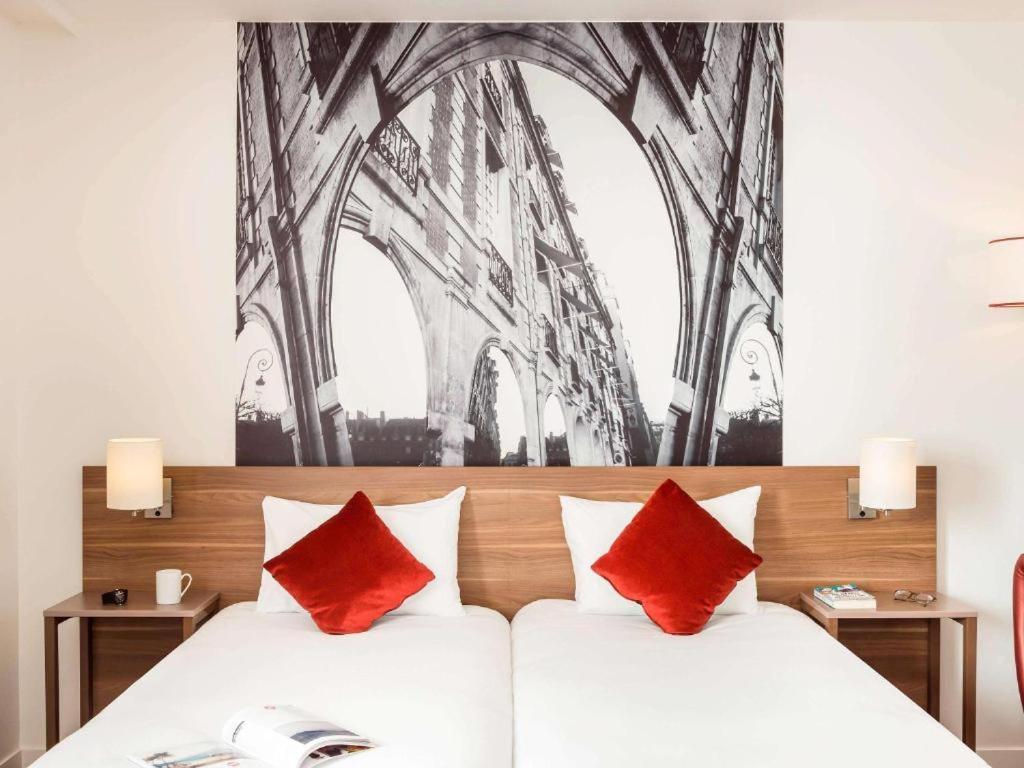 อดาจิโอ ลา ดีเฟนซ์ คัวร์บีโว Aparthotel กูร์เบอวัวร์ ภายนอก รูปภาพ